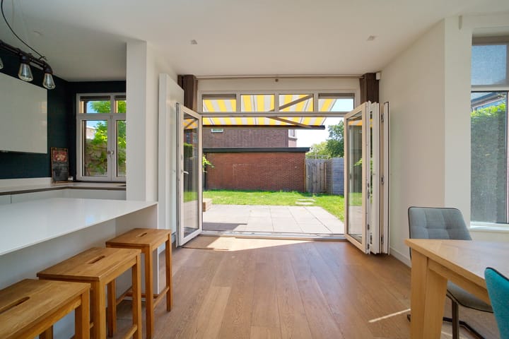 Foto 14 van Van Stienhovenstraat 1