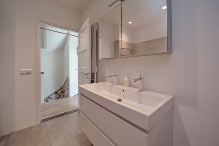 Foto 27 van Van Stienhovenstraat 1