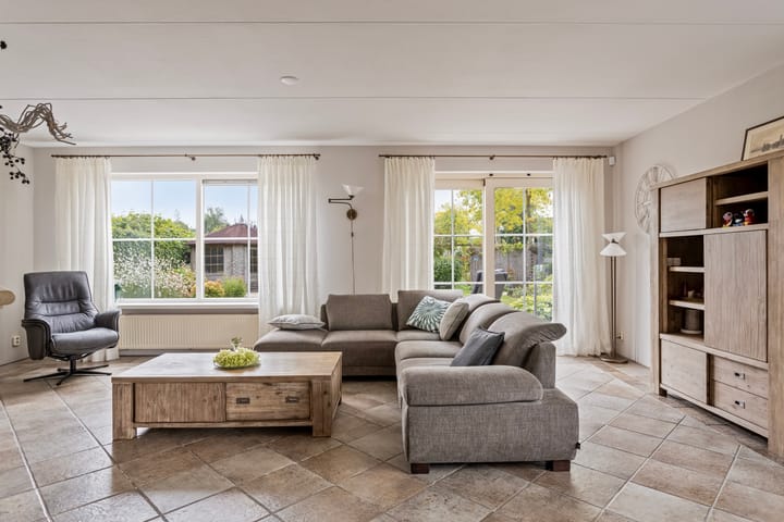 Photo 9 of Waterlelie 7