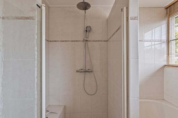 Photo 27 of Waterlelie 7