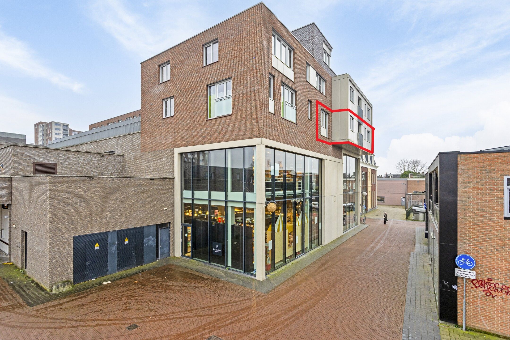 Foto 3 van Raadhuisplein 6