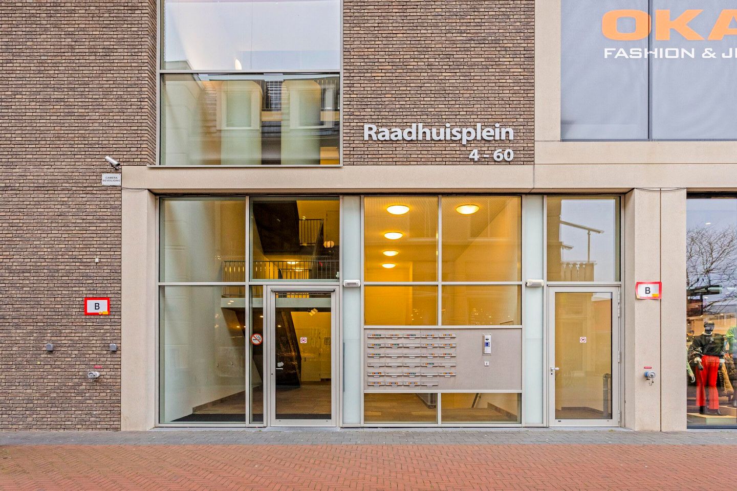 Foto 5 van Raadhuisplein 6