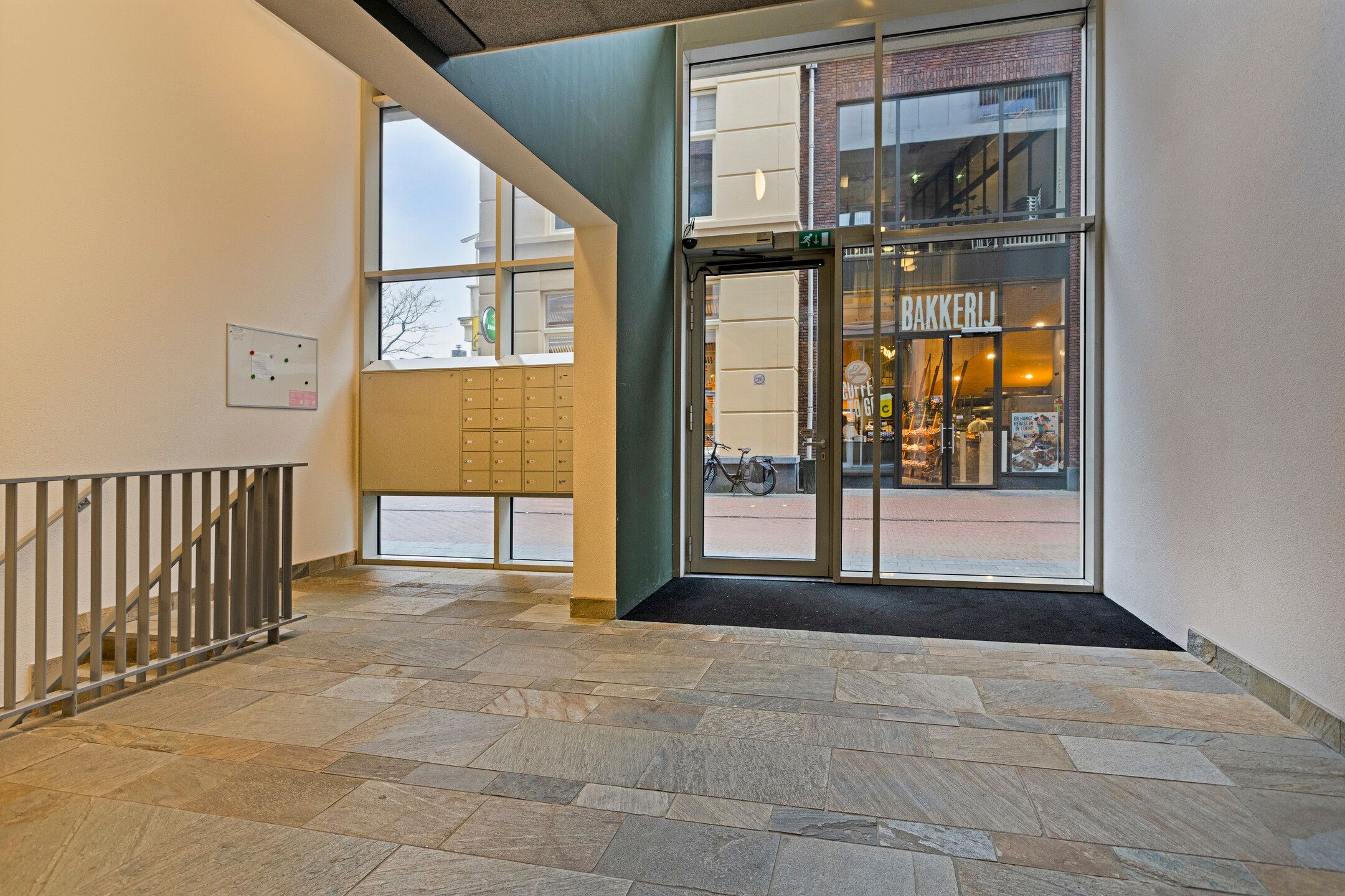 Foto 6 van Raadhuisplein 6