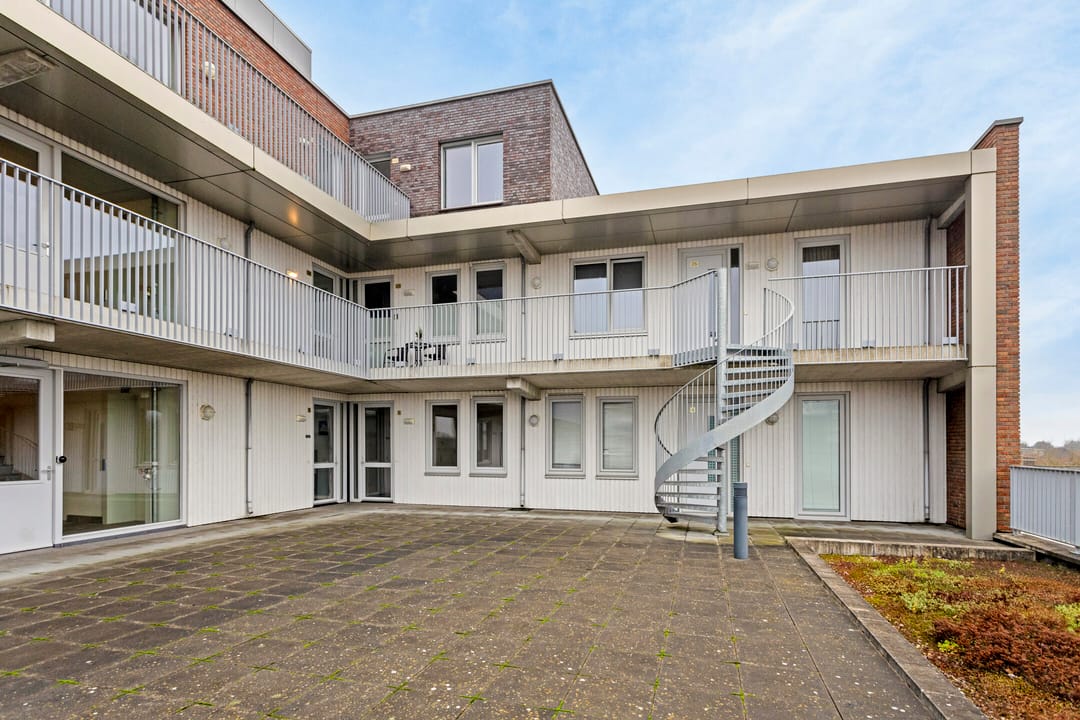 Foto 7 van Raadhuisplein 6