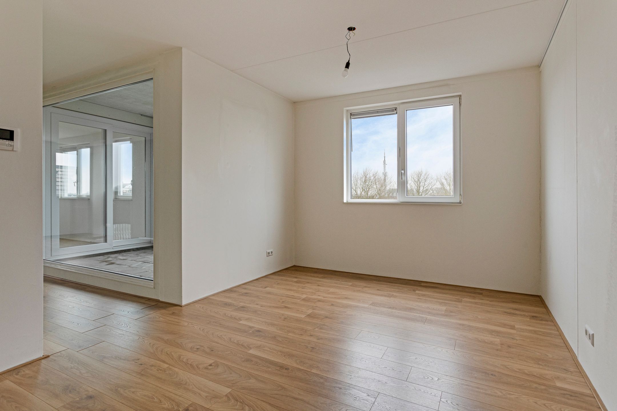 Foto 12 van Raadhuisplein 6