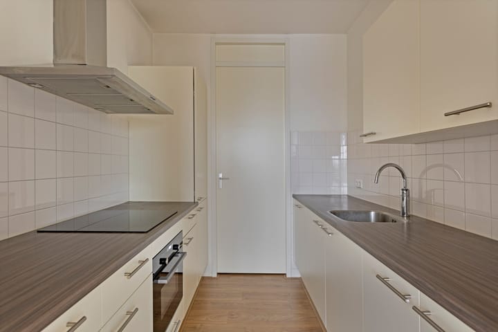 Foto 13 van Raadhuisplein 6