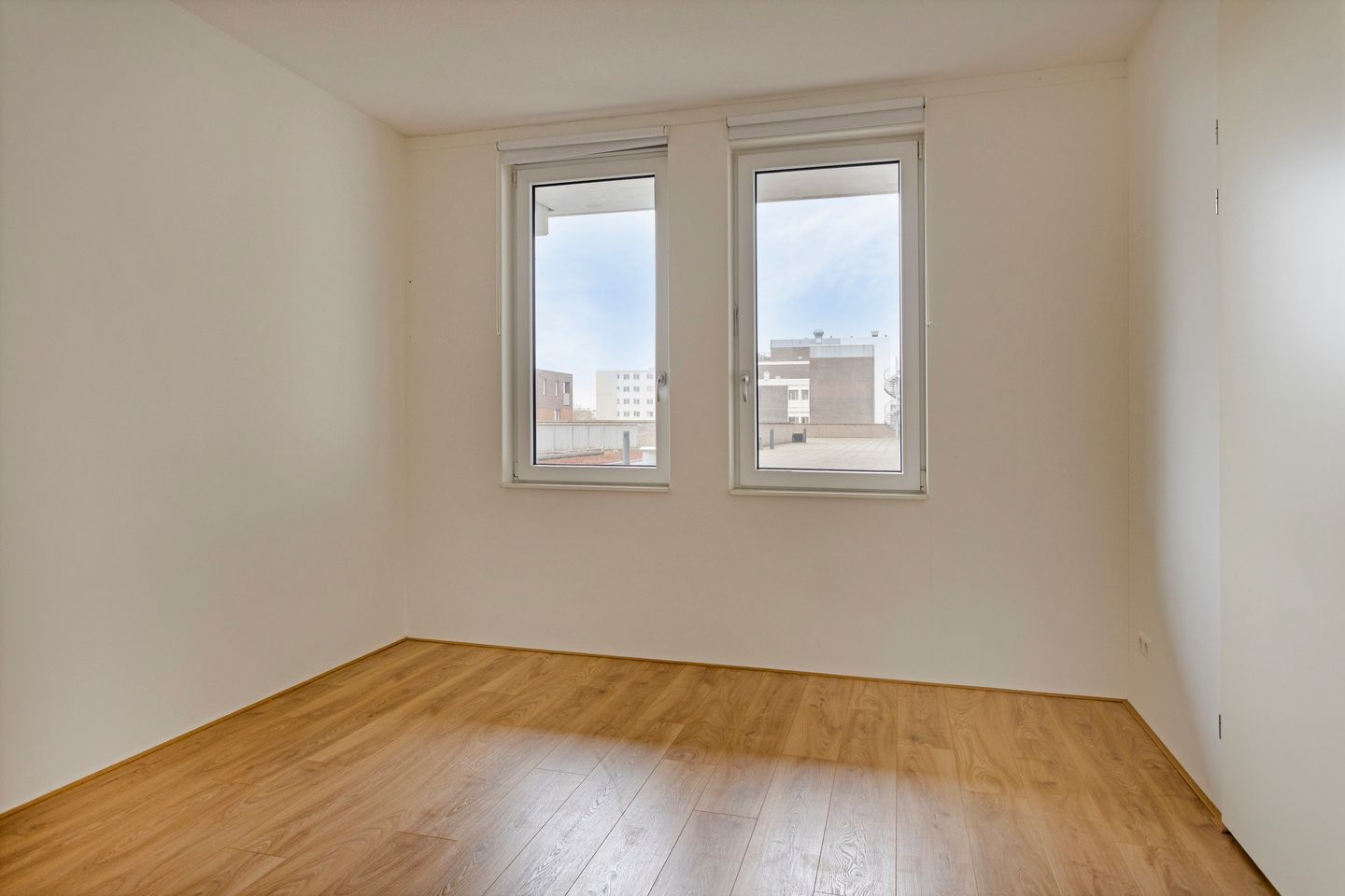 Foto 20 van Raadhuisplein 6