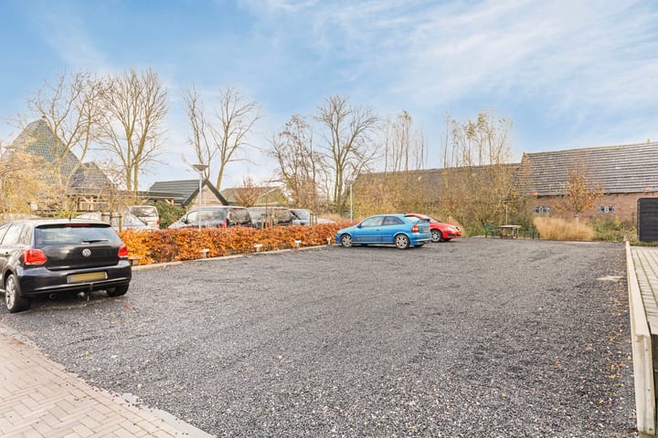 Foto 24 van Benedeneind NZ 478-I