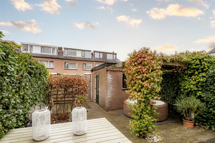 Photo 38 of Michiel Adriaanszoon de Ruyterstraat 63