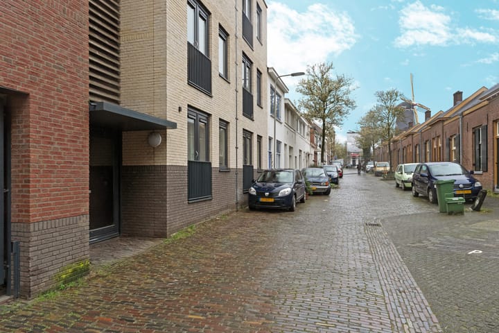 Foto 15 van Paulstraat 27-5