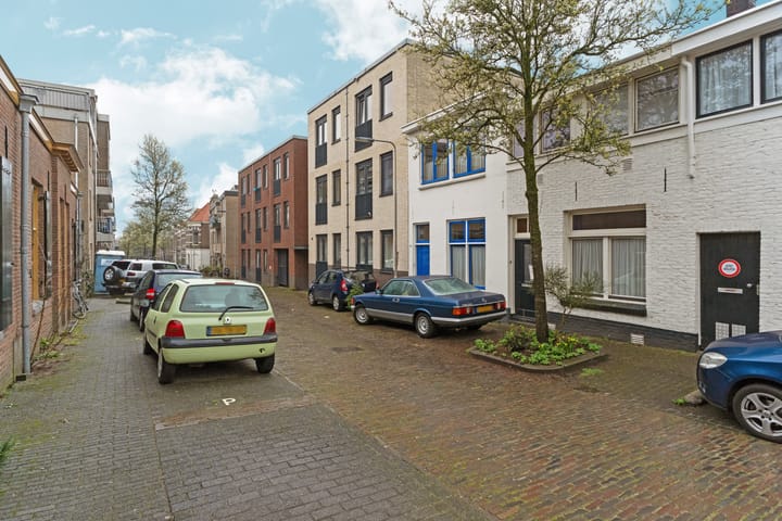 Foto 16 van Paulstraat 27-5