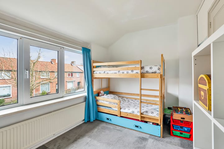 Foto 20 van Weegbreestraat 13