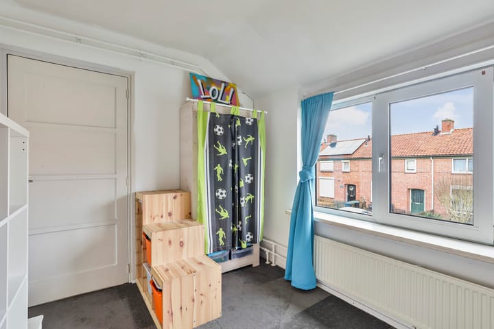 Foto 21 van Weegbreestraat 13