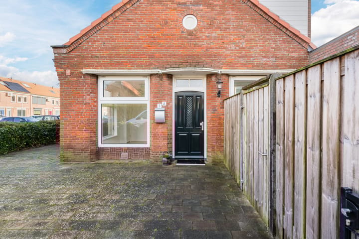 Photo 6 of Jan van Galenstraat 1-A