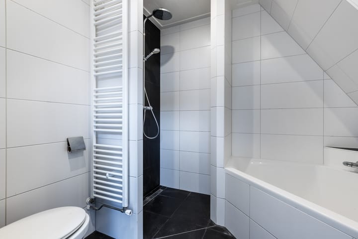 Photo 9 of Jan van Galenstraat 1-A