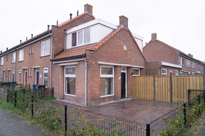 Photo 33 of Jan van Galenstraat 1-A