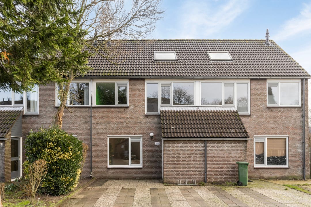 Photo 1 of Gijsbrechtgaarde 329