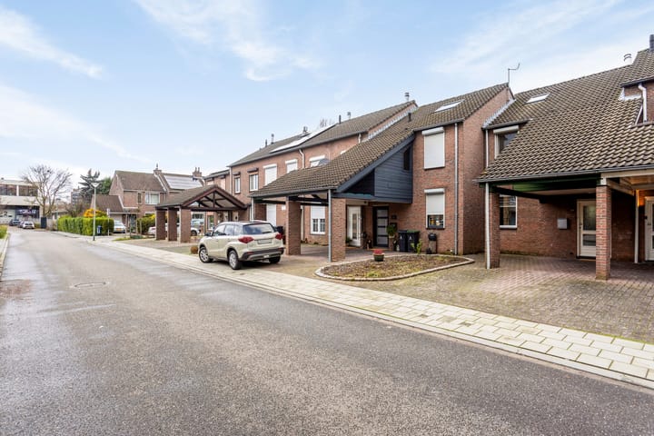 Foto 12 van Kasteel Heysterumstraat 40