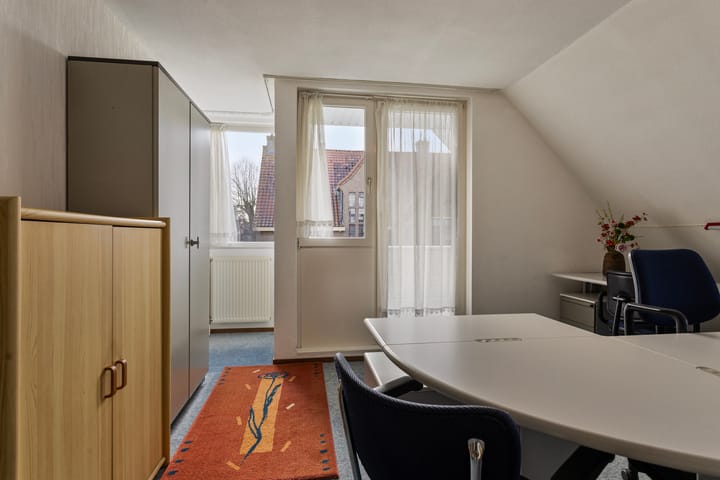 Foto 41 van Mr. Ovingstraat 1-A