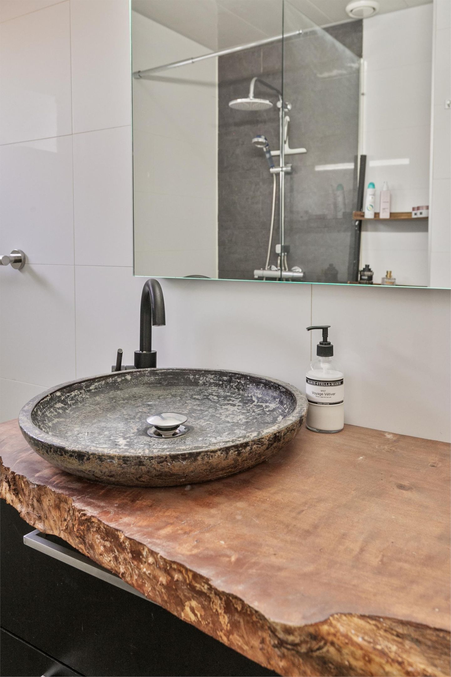 Photo 19 of Rijnland 233