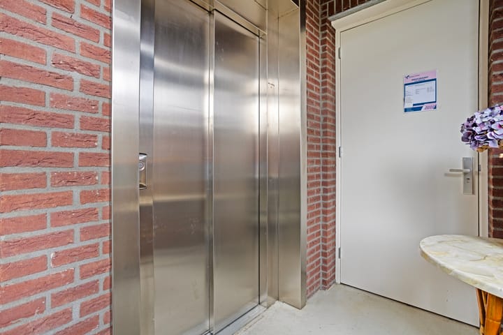 Foto 5 van Grotestraat 105-B