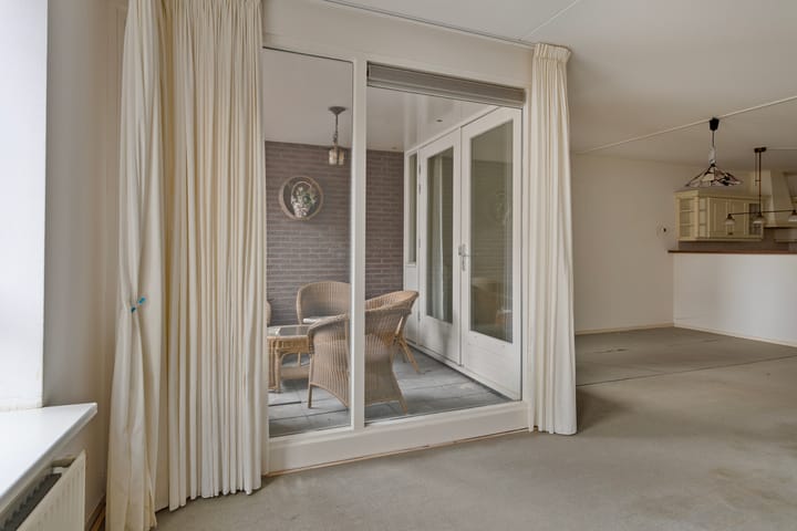 Foto 10 van Grotestraat 105-B