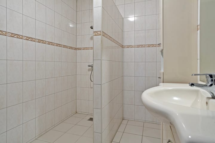 Foto 18 van Grotestraat 105-B