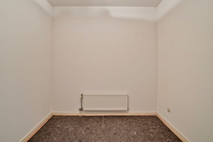 Foto 20 van Grotestraat 105-B