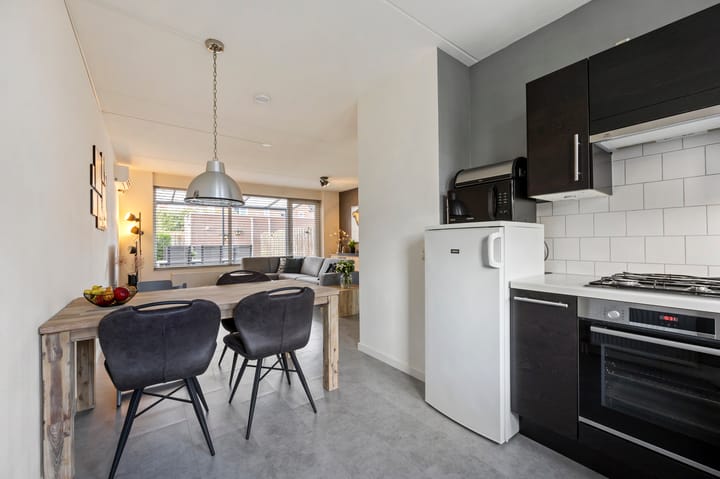 Foto 15 van Maststraat 10