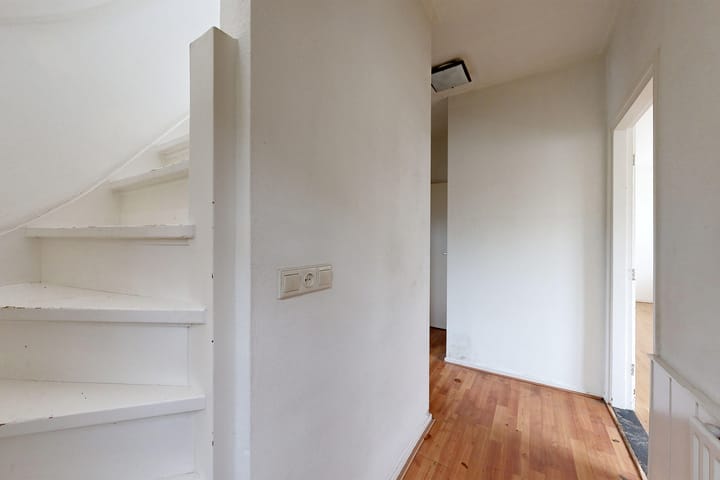 Photo 21 of van Liedekerkestraat 18