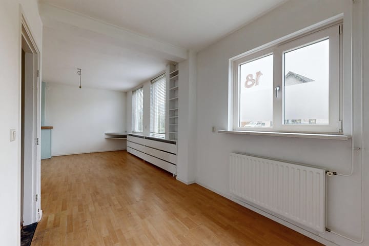 Photo 8 of van Liedekerkestraat 18