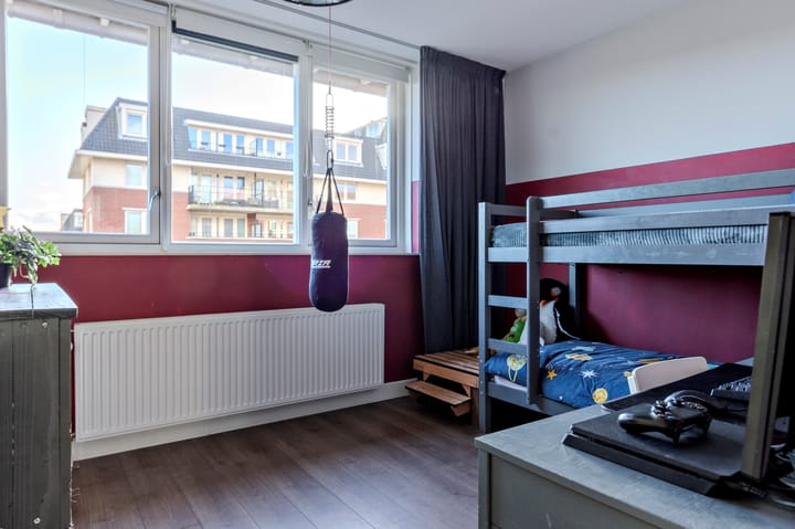 Photo 21 of Abe Bonnemastraat 124