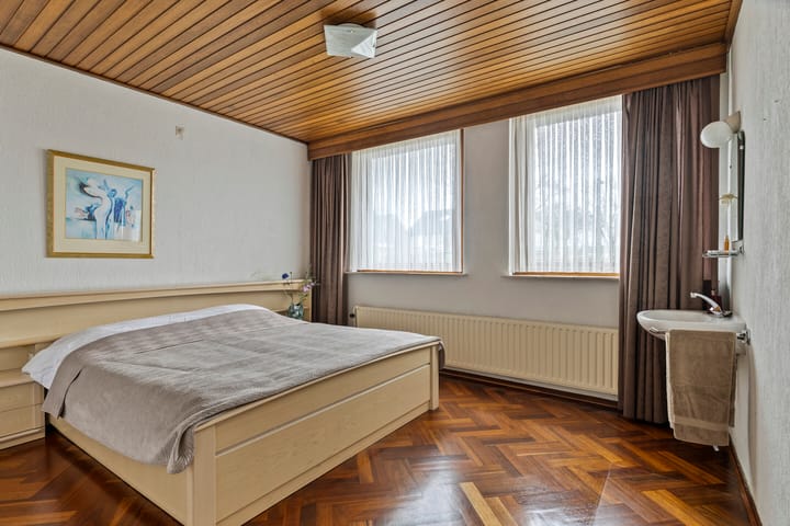 Foto 16 van Merelstraat 9