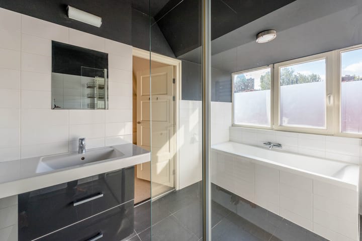 Foto 22 van Cruquiusstraat 23-II