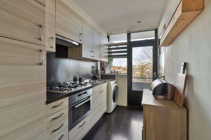 Foto 11 van Dahliastraat 48