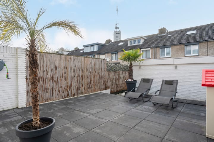 Foto 28 van Planetenhof 53