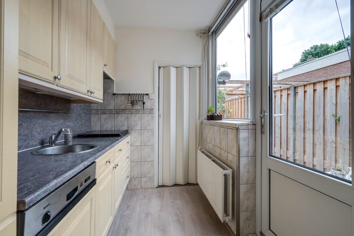 Photo 16 of Nicolaas Ruychaverstraat 80