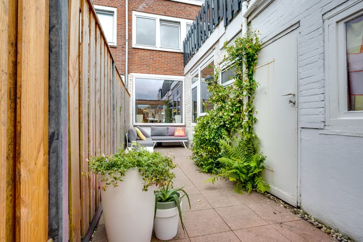 Photo 19 of Nicolaas Ruychaverstraat 80