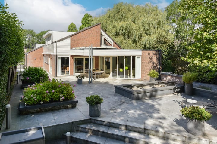 Foto 37 van Dokter Mees ten Oeverlaan 28