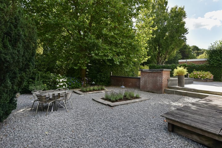 Foto 44 van Dokter Mees ten Oeverlaan 28