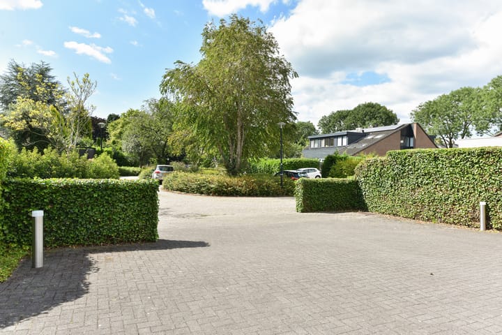 Foto 50 van Dokter Mees ten Oeverlaan 28