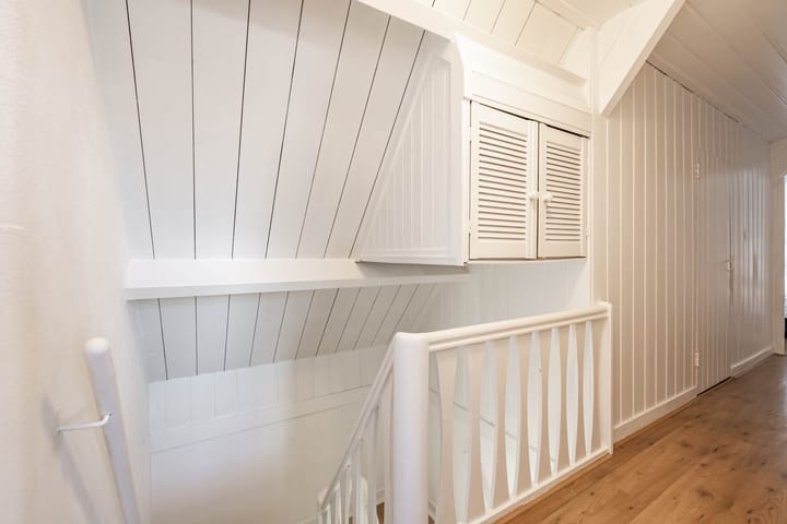 Photo 29 of Kortenaerstraat 10-A