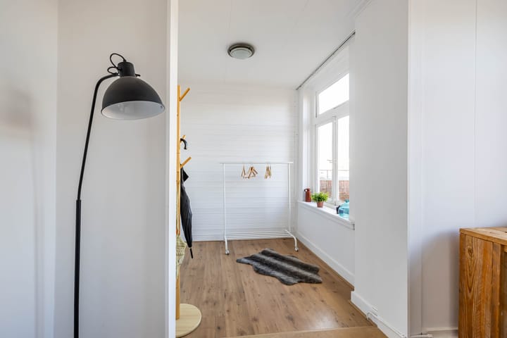 Photo 31 of Kortenaerstraat 10-A