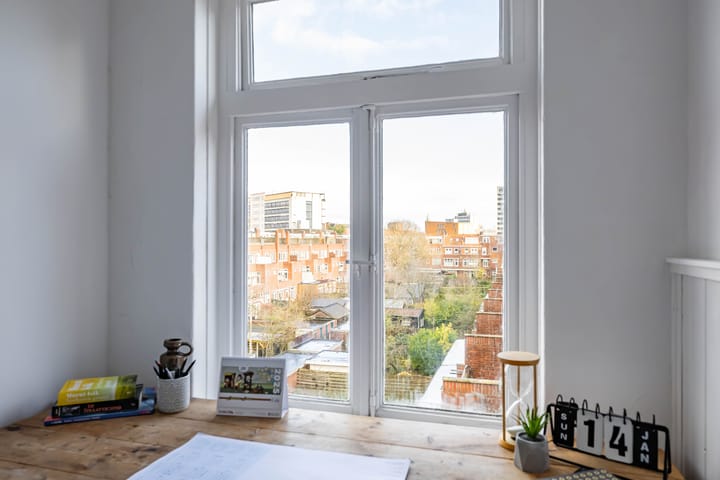 Photo 35 of Kortenaerstraat 10-A