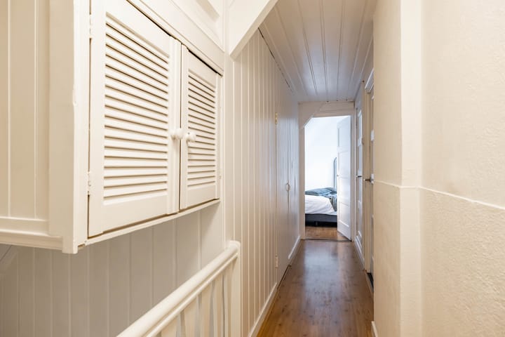 Photo 40 of Kortenaerstraat 10-A