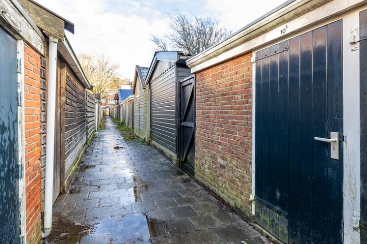 Photo 49 of Kortenaerstraat 10-A