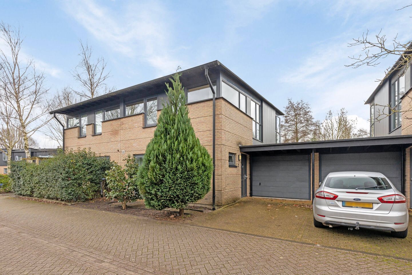 Foto 1 van Sidney Joneshof 2