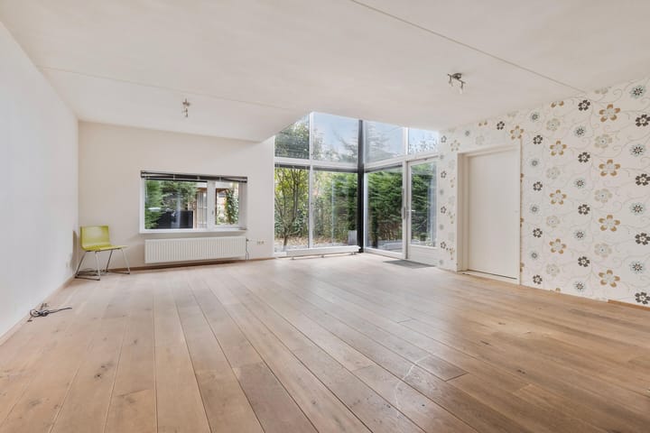 Photo 6 of Sidney Joneshof 2