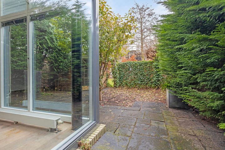 Photo 17 of Sidney Joneshof 2