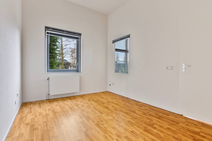 Photo 22 of Sidney Joneshof 2